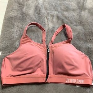 NWT! Victoria Sport Knockout Front Close sport bra